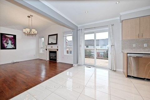 Photo 15 at 73 Laurendale Avenue, Keswick South, Georgina