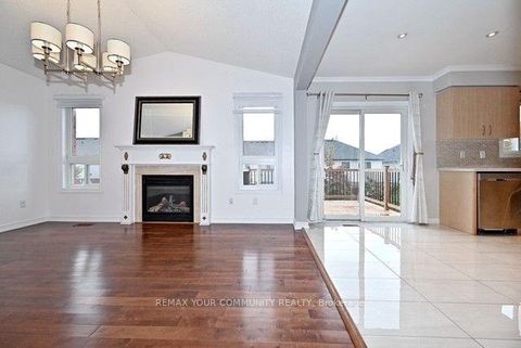 Photo 19 at 73 Laurendale Avenue, Keswick South, Georgina
