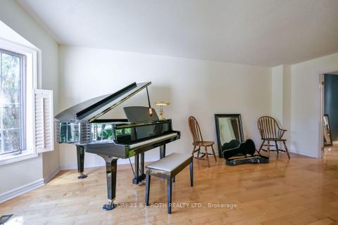 Photo 5 at 24 Grand Forest Drive, Bayshore, Barrie