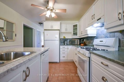 Photo 12 at 24 Grand Forest Drive, Bayshore, Barrie