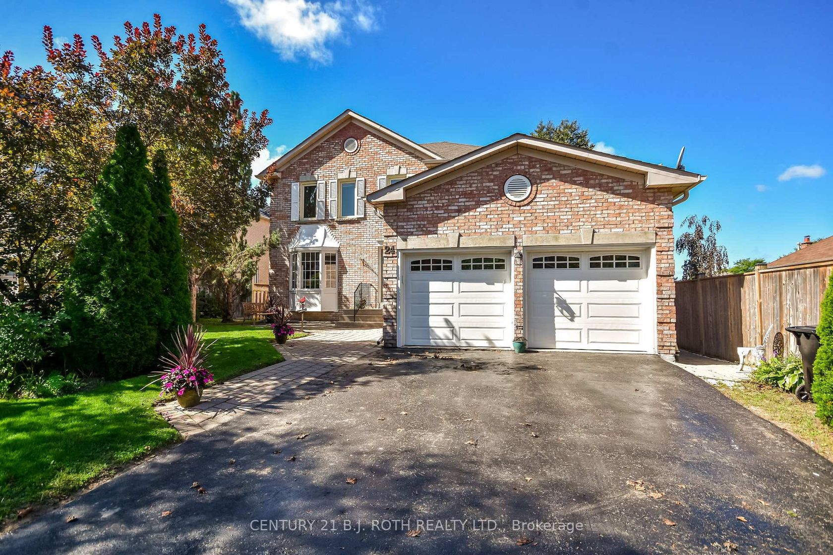 24 Grand Forest Drive, Bayshore, Barrie photo number 2