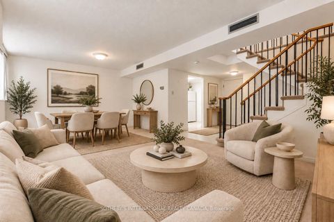 Photo 3 at PH6 - 360 Bloor Street E, Moore Park, Toronto