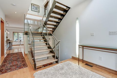 Photo 3 at 17 Ashfield Drive, West Deane, Toronto