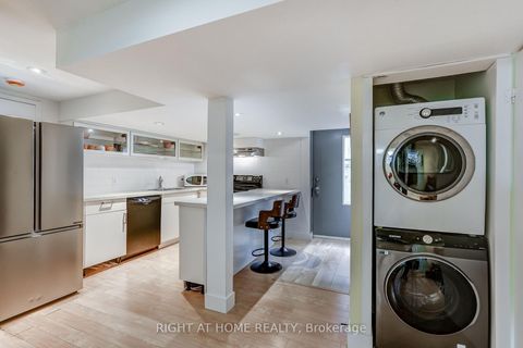 Photo 32 at 17 Ashfield Drive, West Deane, Toronto