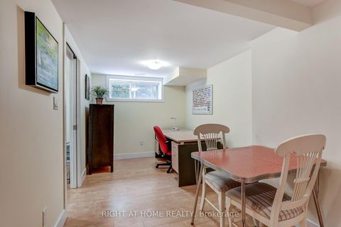 Photo 33 at 17 Ashfield Drive, West Deane, Toronto