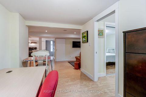 Photo 34 at 17 Ashfield Drive, West Deane, Toronto