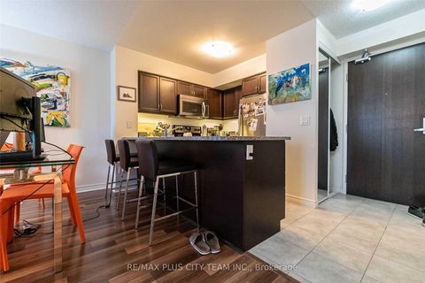 Photo 5 at 1103 - 19 Grand Trunk Crescent, Waterfront Communities C1, Toronto