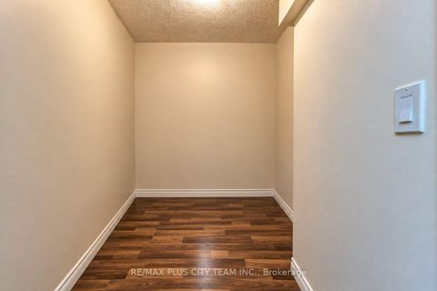 Photo 8 at 1103 - 19 Grand Trunk Crescent, Waterfront Communities C1, Toronto