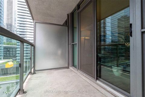 Photo 22 at 1103 - 19 Grand Trunk Crescent, Waterfront Communities C1, Toronto