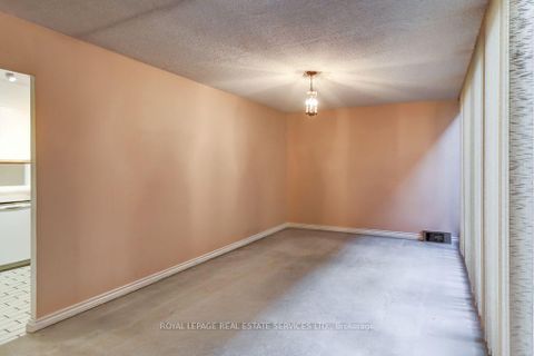Photo 13 at 6 - 48 Granby Street, Yonge Corridor, Toronto