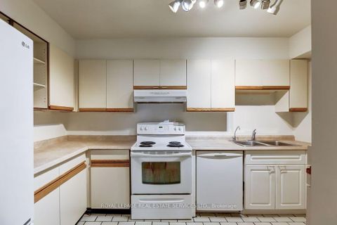 Photo 18 at 6 - 48 Granby Street, Yonge Corridor, Toronto
