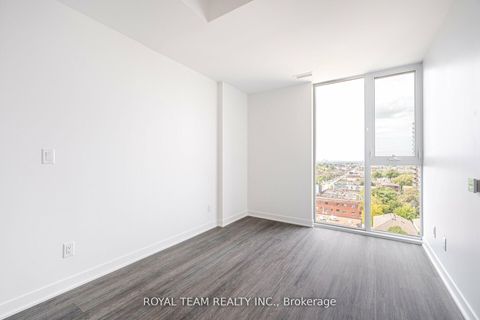 Photo 12 at 1107 - 185 Alberta Avenue, Oakwood Village, Toronto
