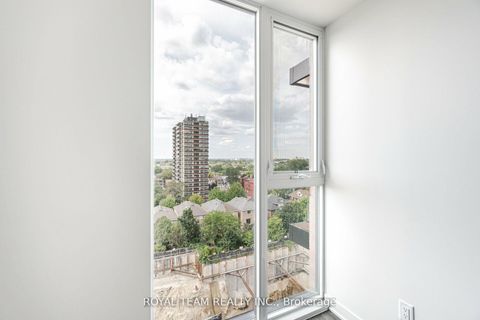 Photo 14 at 1107 - 185 Alberta Avenue, Oakwood Village, Toronto