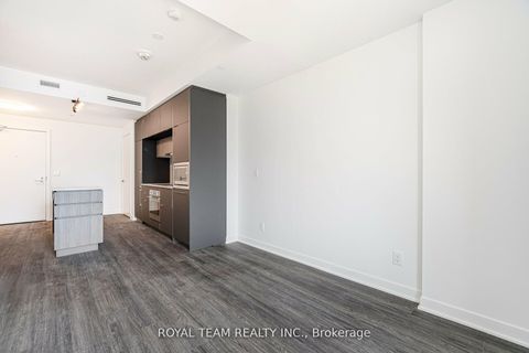Photo 15 at 1107 - 185 Alberta Avenue, Oakwood Village, Toronto