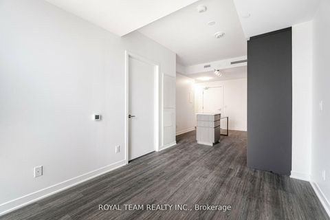 Photo 16 at 1107 - 185 Alberta Avenue, Oakwood Village, Toronto