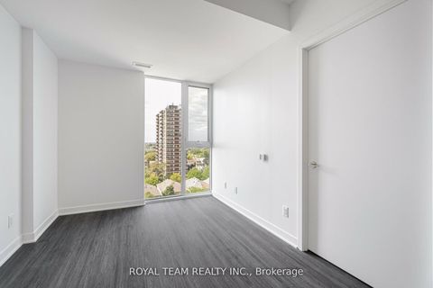 Photo 18 at 1107 - 185 Alberta Avenue, Oakwood Village, Toronto