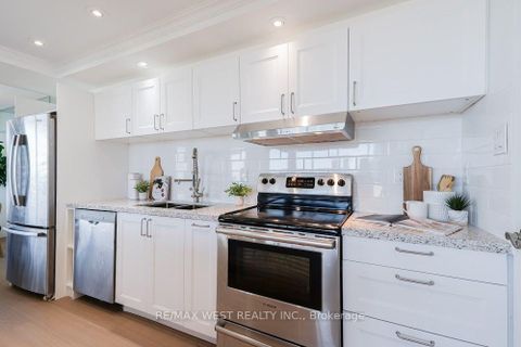 Photo 10 at 2009 - 2045 Lake Shore Boulevard W, Mimico, Toronto