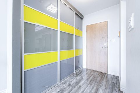 Photo 2 at 1911 - 5 Concorde Place, Don Mills, Toronto