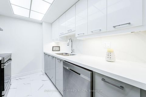 Photo 4 at 1911 - 5 Concorde Place, Don Mills, Toronto