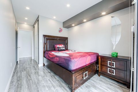 Photo 11 at 1911 - 5 Concorde Place, Don Mills, Toronto