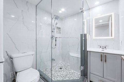 Photo 13 at 1911 - 5 Concorde Place, Don Mills, Toronto
