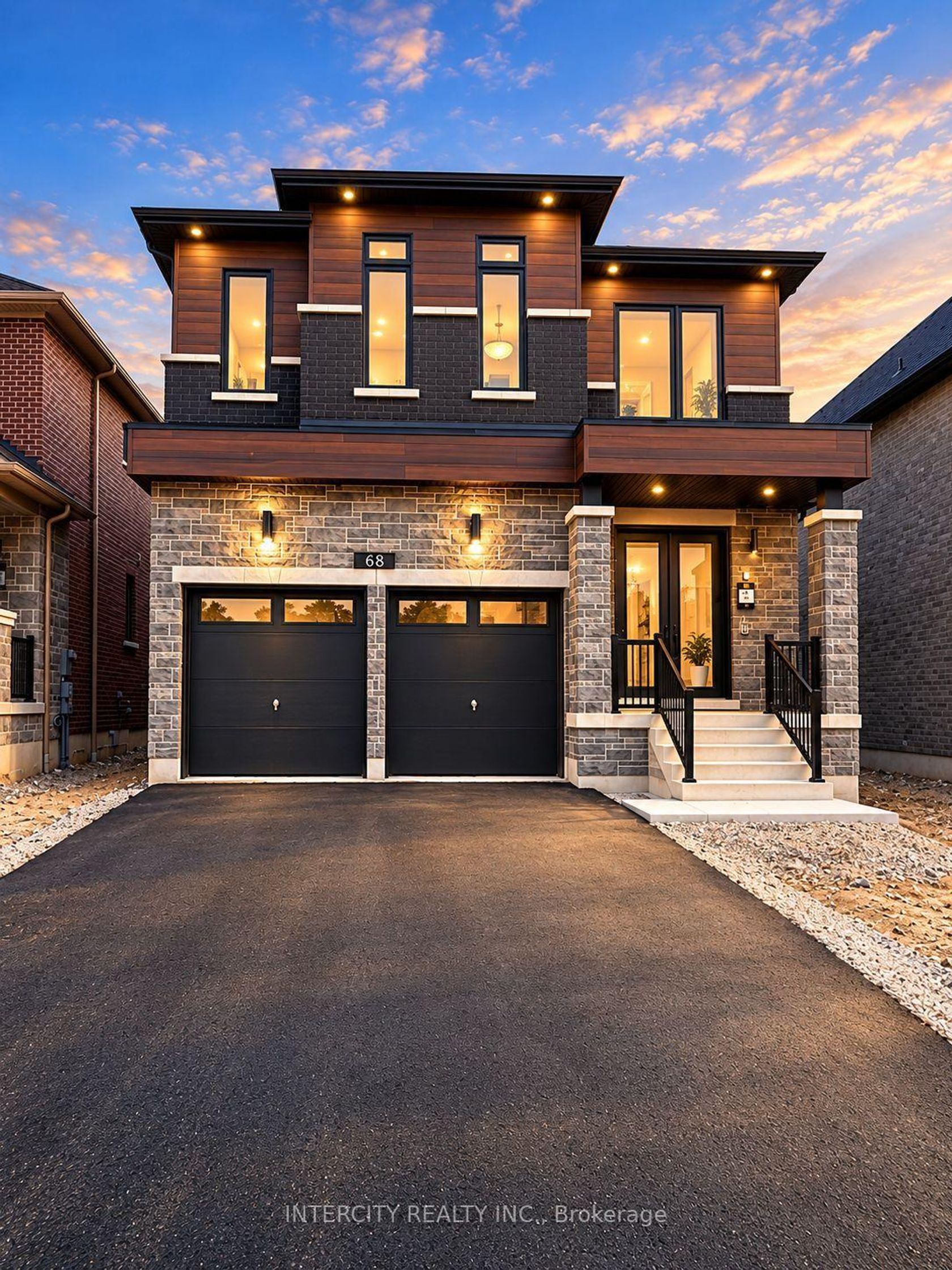 68 Caddie Crescent, Maple, Vaughan photo number 2