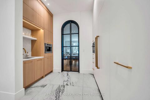 Photo 10 at 27 Collinson Boulevard, Clanton Park, Toronto