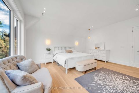 Photo 15 at 27 Collinson Boulevard, Clanton Park, Toronto