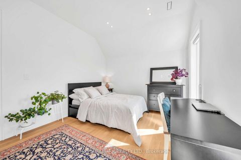 Photo 22 at 27 Collinson Boulevard, Clanton Park, Toronto