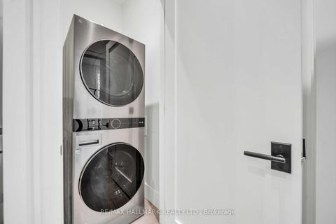 Photo 34 at 27 Collinson Boulevard, Clanton Park, Toronto