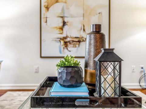 Photo 5 at 9 Tigerlily Court, Newtonbrook West, Toronto