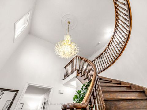 Photo 14 at 9 Tigerlily Court, Newtonbrook West, Toronto
