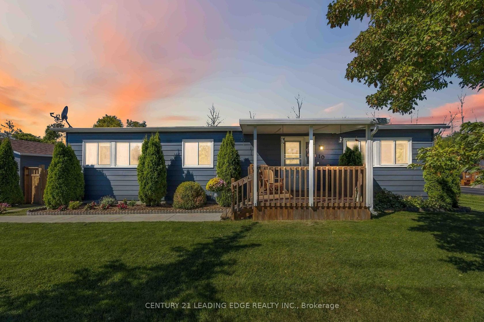 10 Hummingbird Circle, Sutton & Jackson