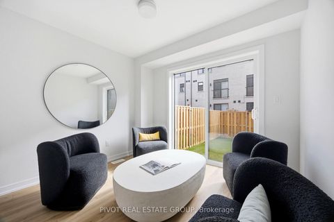 Photo 6 at 138 Danielle Moore Circle, Bendale, Toronto