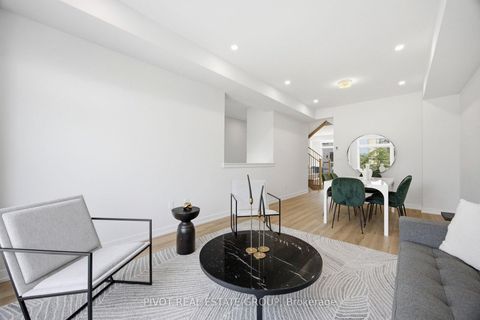 Photo 12 at 138 Danielle Moore Circle, Bendale, Toronto