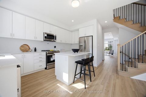 Photo 17 at 138 Danielle Moore Circle, Bendale, Toronto