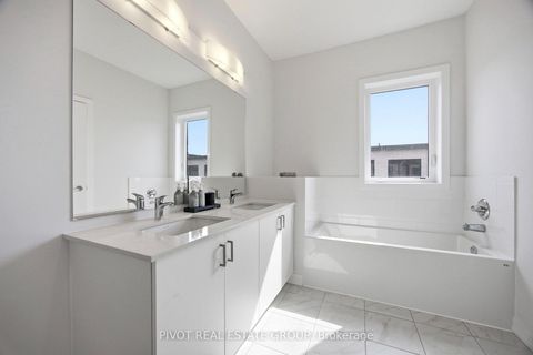 Photo 26 at 138 Danielle Moore Circle, Bendale, Toronto