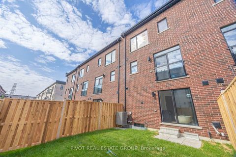 Photo 37 at 138 Danielle Moore Circle, Bendale, Toronto
