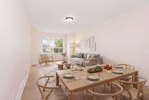 Photo 2 at 31 Thora Avenue, Oakridge, Toronto