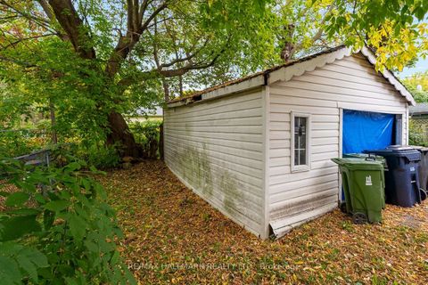 Photo 12 at 31 Thora Avenue, Oakridge, Toronto