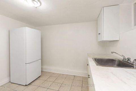 Photo 22 at 31 Thora Avenue, Oakridge, Toronto