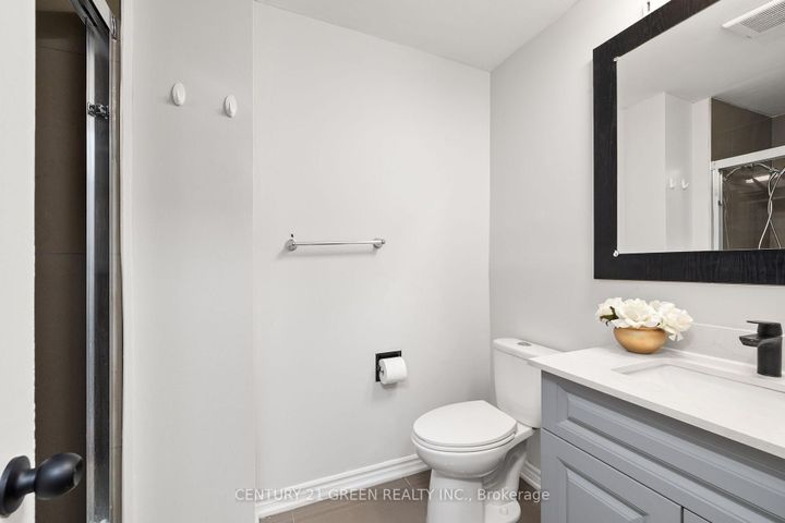 Photo 21 at 15 Lady Stewart Boulevard, Westgate, Brampton