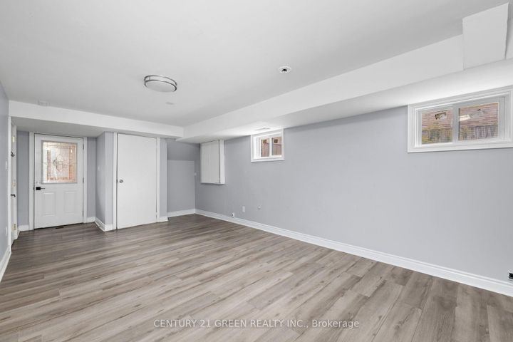 Photo 23 at 15 Lady Stewart Boulevard, Westgate, Brampton