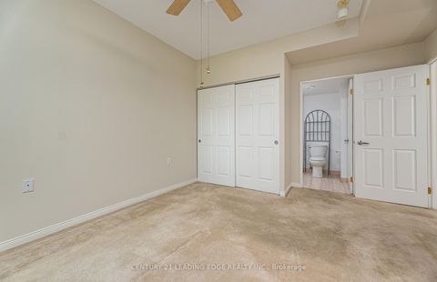 Photo 11 at 104 - 2800 Warden Avenue, L'Amoreaux, Toronto