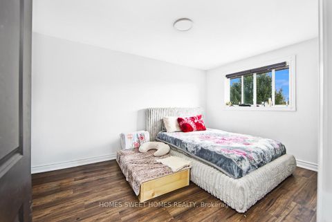 Photo 8 at 99 Amberjack Boulevard, Woburn, Toronto