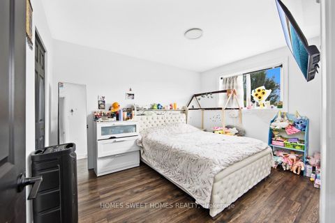 Photo 11 at 99 Amberjack Boulevard, Woburn, Toronto