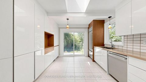 Photo 11 at 57 Sumner Heights Drive, Bayview Village, Toronto