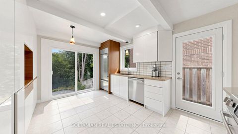 Photo 14 at 57 Sumner Heights Drive, Bayview Village, Toronto
