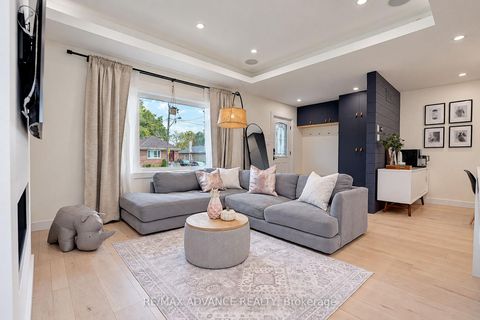 Photo 4 at 39 Janet Boulevard, Maryvale, Toronto