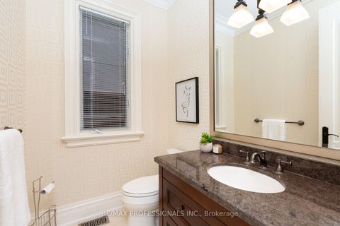 Photo 17 at 18 Hillcroft Drive, City Centre West, Toronto